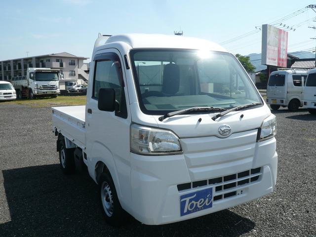 またまた登場!大人気ハイゼットT入庫しました☆4WD・5MT・Wエアバック・ETC・ナビがつい...