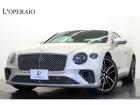 大きなボディのフロントに搭載された4リッターV8ツインターボは、550PSの最 高出力と770...