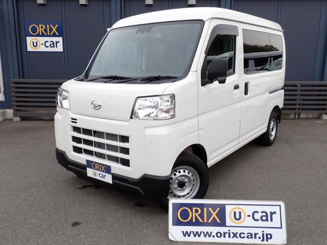 令和5年式ダイハツハイゼットカーゴ入庫しました。広島ナンバーにて法人リースとして使用されており...