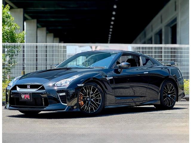 2020モデルGT-R35入庫致しました。仕入れ専門スタッフが厳しい目と経験で入庫致しました1...