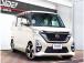 【車屋】として、長く車業界に従事した経験豊富なスタッフが多数在籍しております。