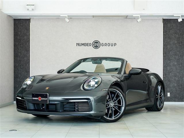 静かに速い【 ポルシェ911 カレラカブリオレ】デザイン性と走行性を兼ね備えた1台が入庫しました。