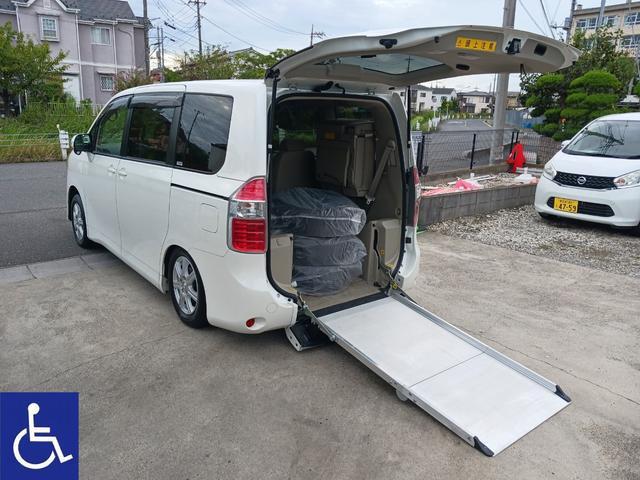 福祉車 電動スロープ 電動ウインチ 2列目車いす仕様 ナビ TV ETC 左PSD 7人乗り ...