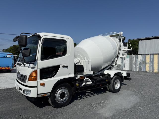 コンクリートミキサー車