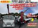 画像右:車両正面 画像左:車両右側 5段クレーンの作動はスムーズです。リアアウトリガーですので...
