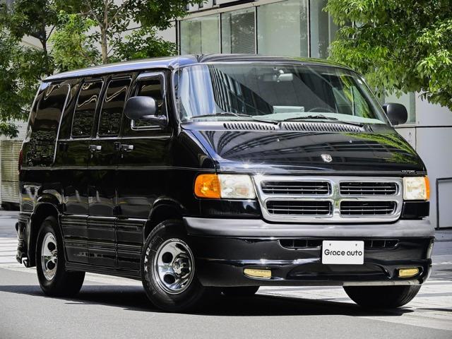 ご覧になって頂き、誠にありがとうございます。在庫車の保管場所やスタッフの人数の関係上、現車のご...